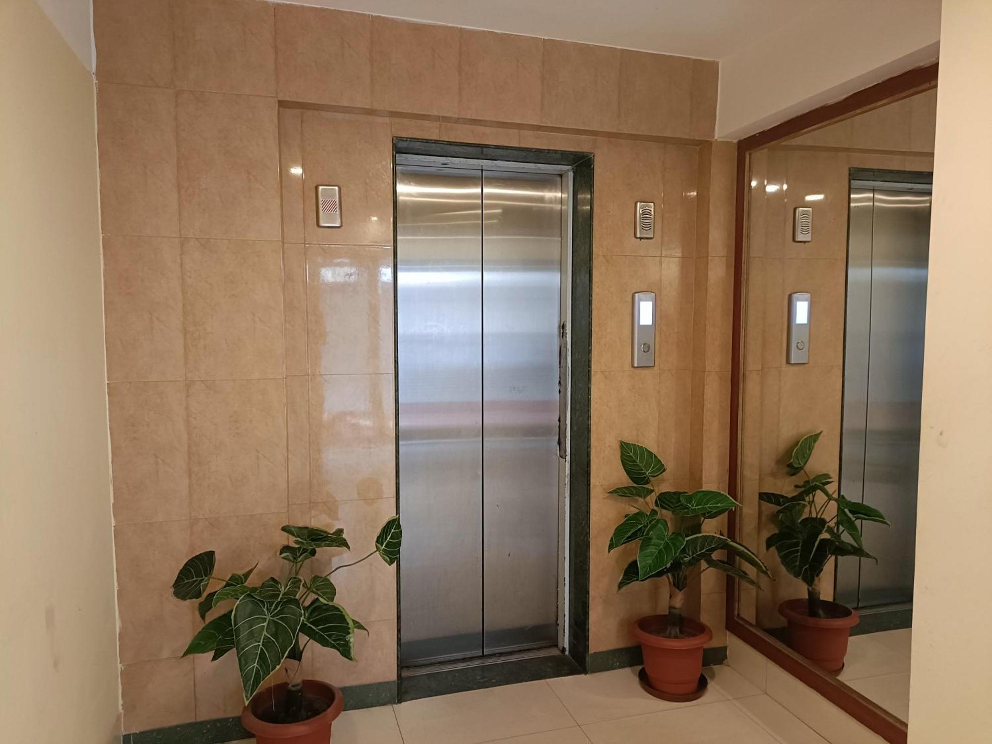 Hotel Niladrii Galaxy Siliguri Extérieur photo